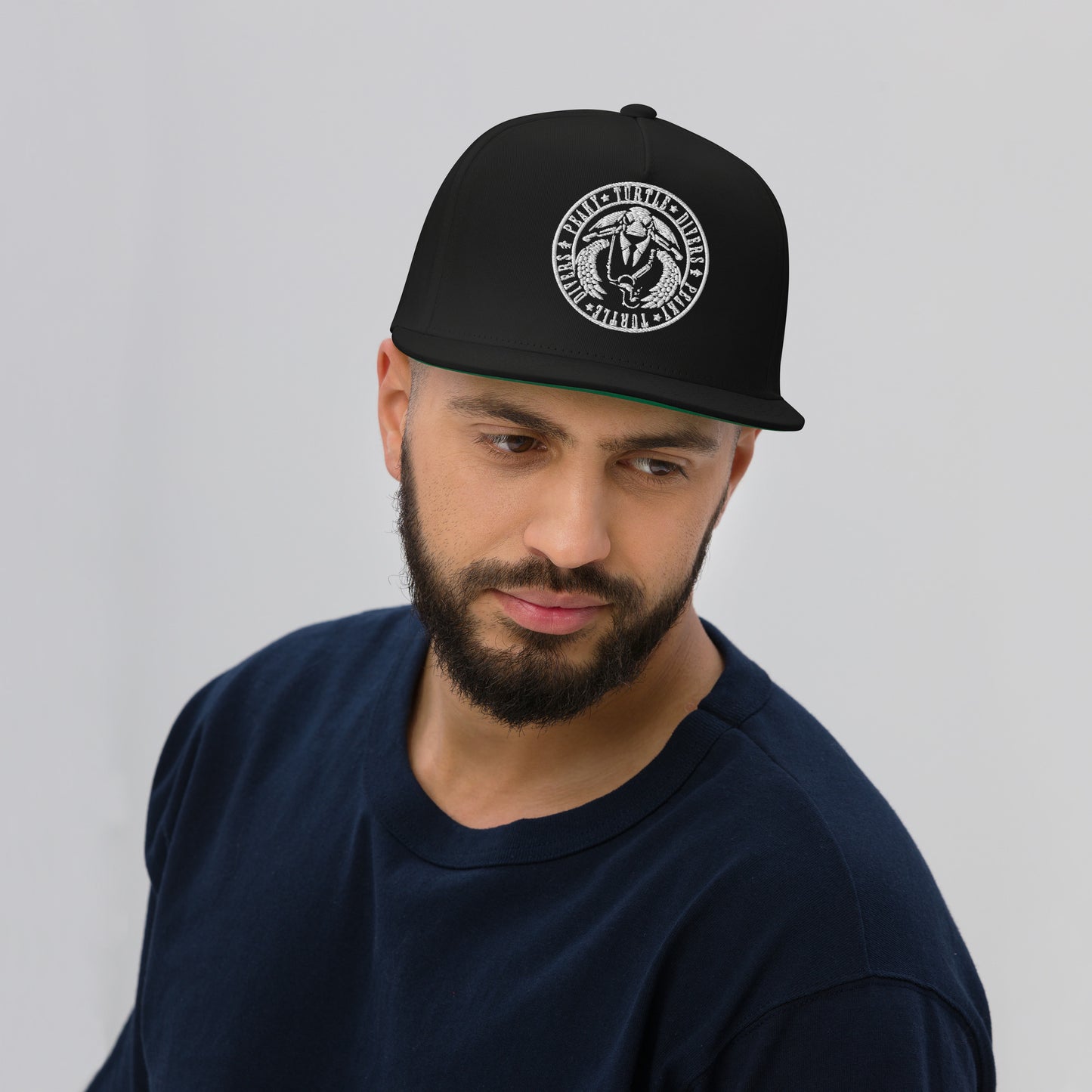 Gorra de visera plana